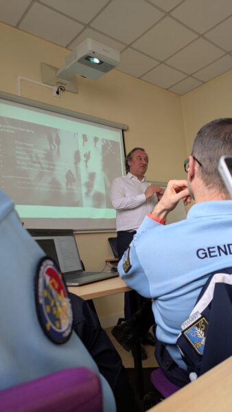 Communication sensible : retour d’expérience et réflexion stratégique avec la Gendarmerie Nationale